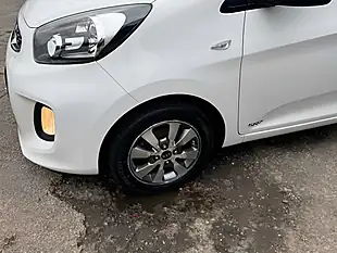 Used 2016 Kia Picanto SR7 White - Interior and Exterior details 16