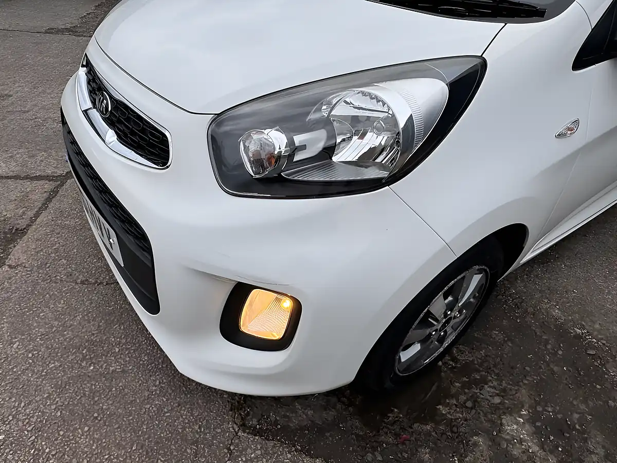 Used 2016 Kia Picanto SR7 White - Interior and Exterior details 20