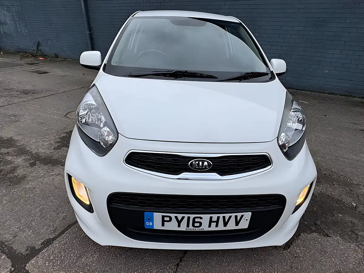 Used 2016 Kia Picanto SR7 White - Interior and Exterior details 3