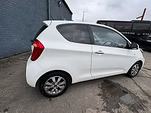 Used 2016 Kia Picanto SR7 White - Interior and Exterior details 8