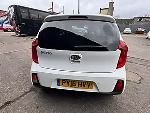 Used 2016 Kia Picanto SR7 White - Interior and Exterior details 9