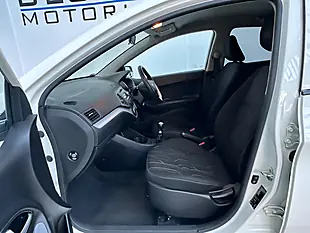 Used 2016 Kia Picanto SR7 White - Interior and Exterior details 10