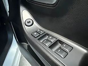 Used 2016 Kia Picanto SR7 White - Interior and Exterior details 18