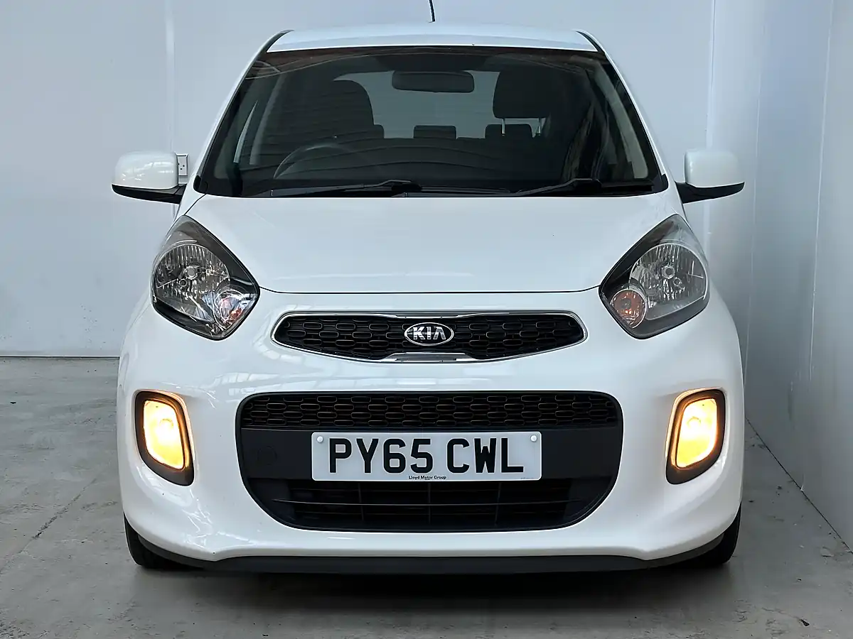 Used 2016 Kia Picanto SR7 White - Interior and Exterior details 2