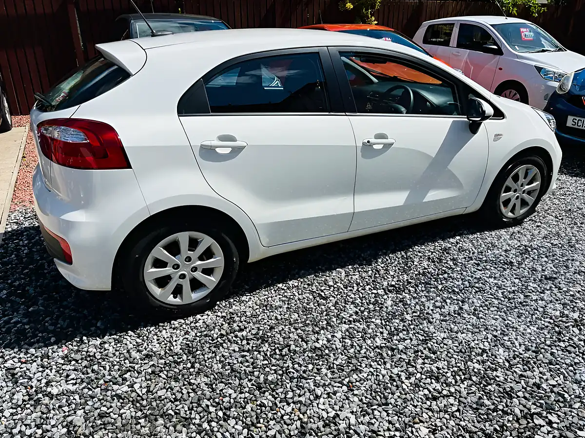 Used 2016 Kia Rio 1 Air White - Interior and Exterior details 15
