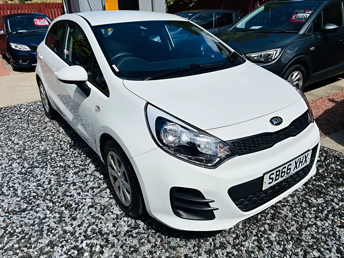 Used 2016 Kia Rio 1 Air White - Interior and Exterior details 8
