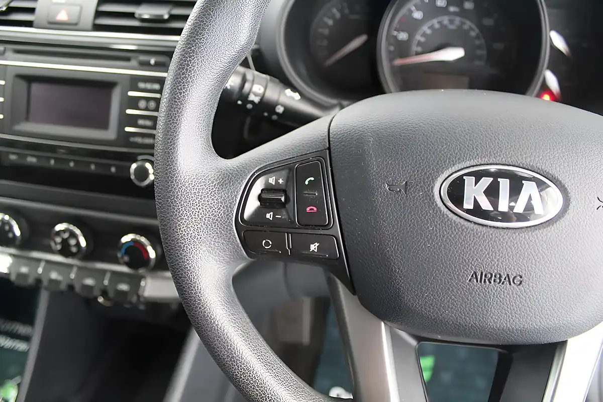 Used 2016 Kia Rio 1 Air White - Interior and Exterior details 16
