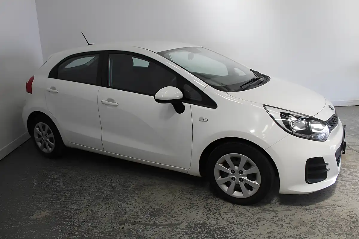 Used 2016 Kia Rio 1 Air White - Interior and Exterior details 3