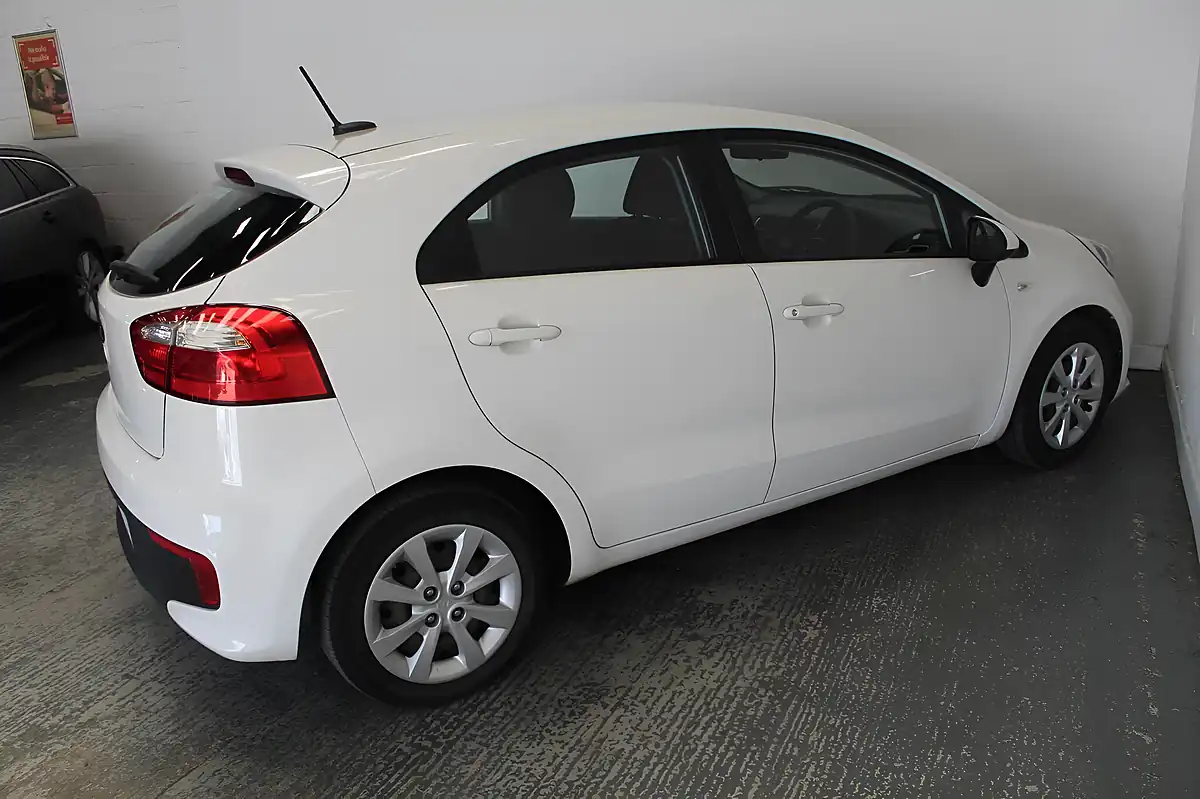 Used 2016 Kia Rio 1 Air White - Interior and Exterior details 8