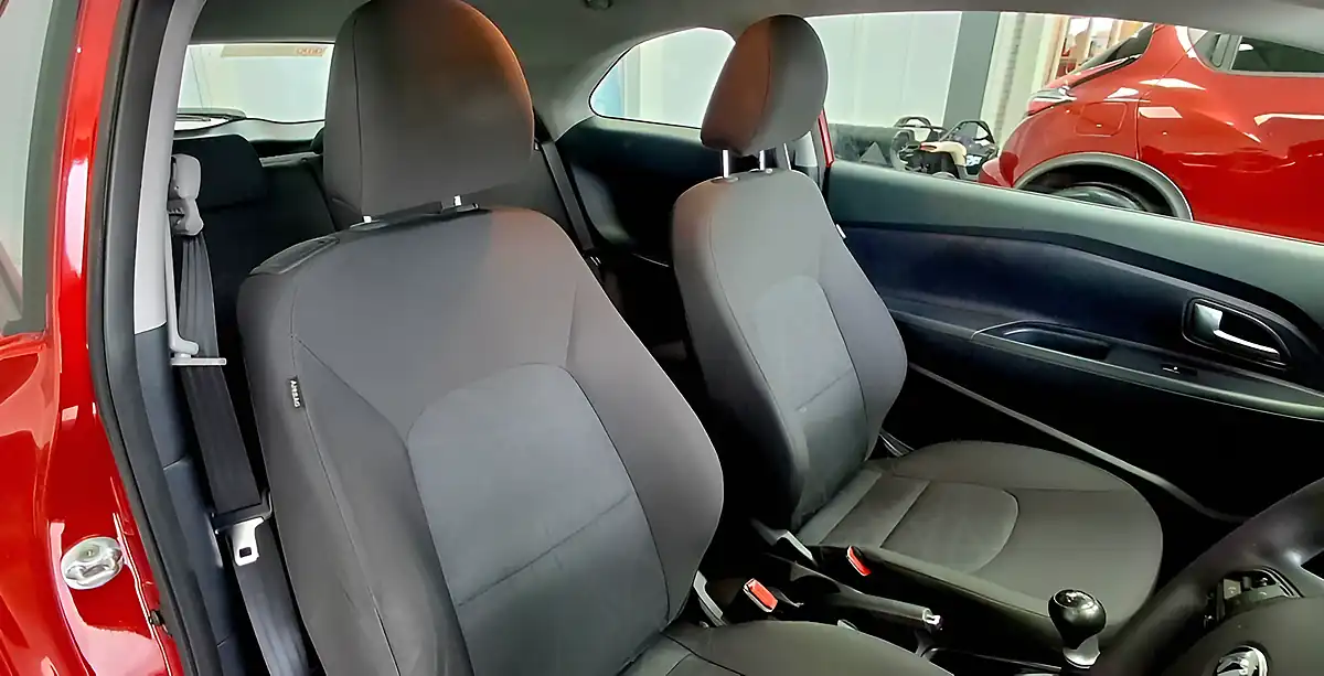 Used 2016 Kia Rio 1 Red - Interior and Exterior details 11