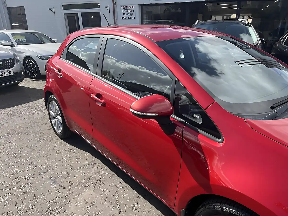 Used 2016 Kia Rio 2 Blaze Red - Interior and Exterior details 6