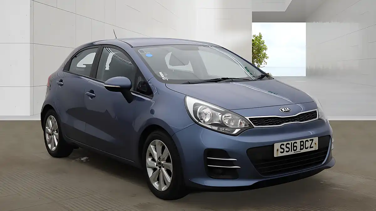 Used 2016 Kia Rio 2 Blue - Front View