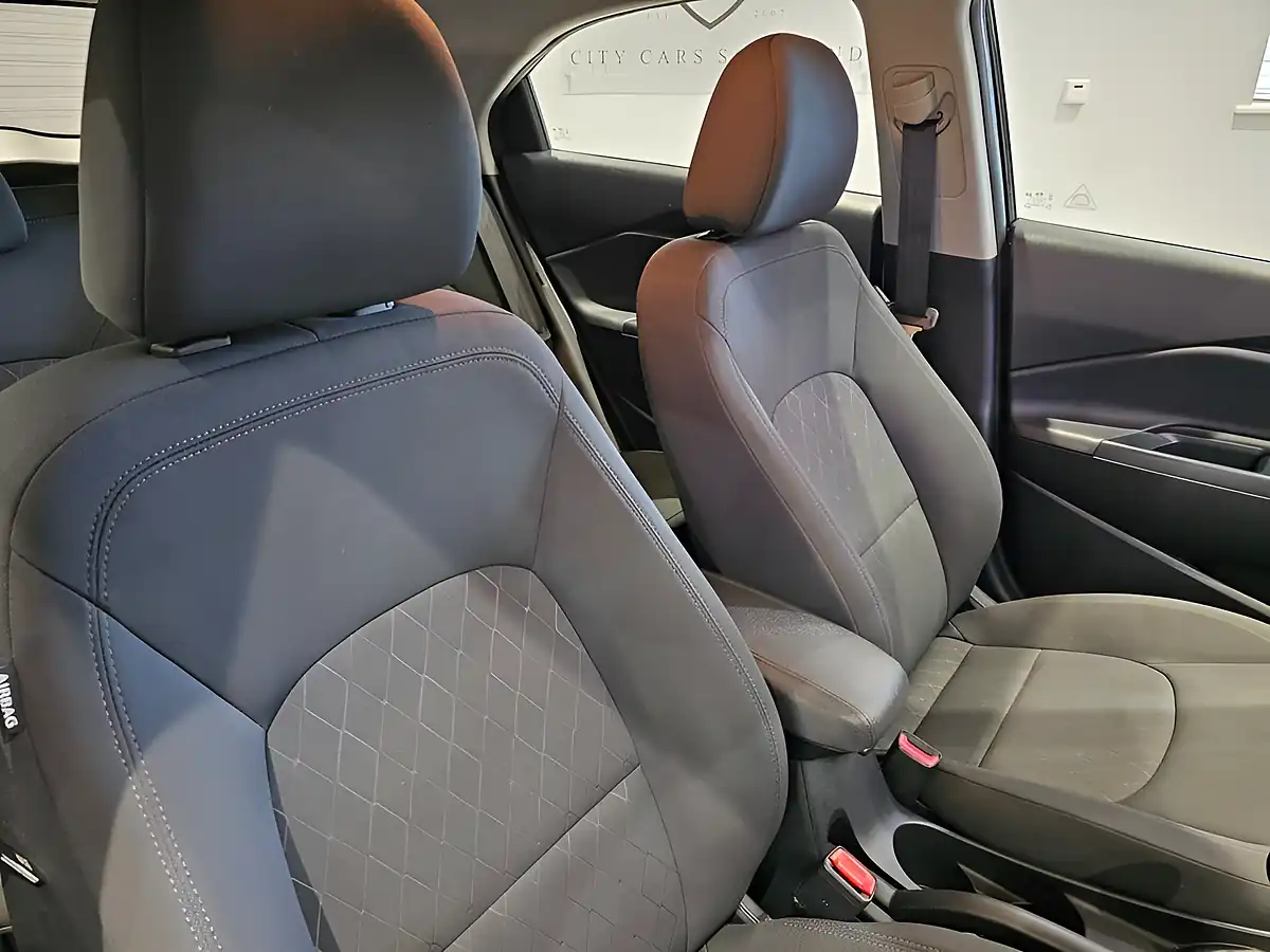 Used 2016 Kia Rio 2 Midnight Black - Interior and Exterior details 11