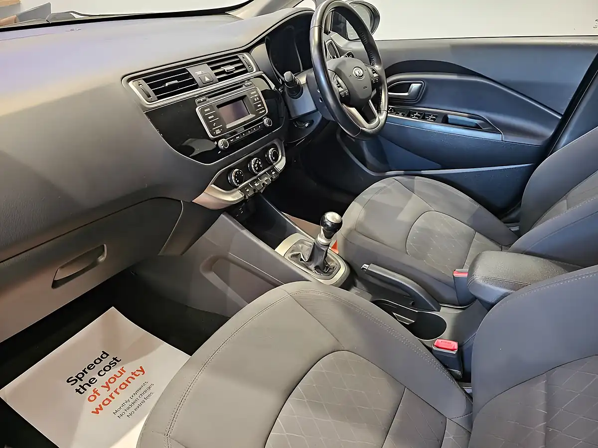 Used 2016 Kia Rio 2 Midnight Black - Interior and Exterior details 17