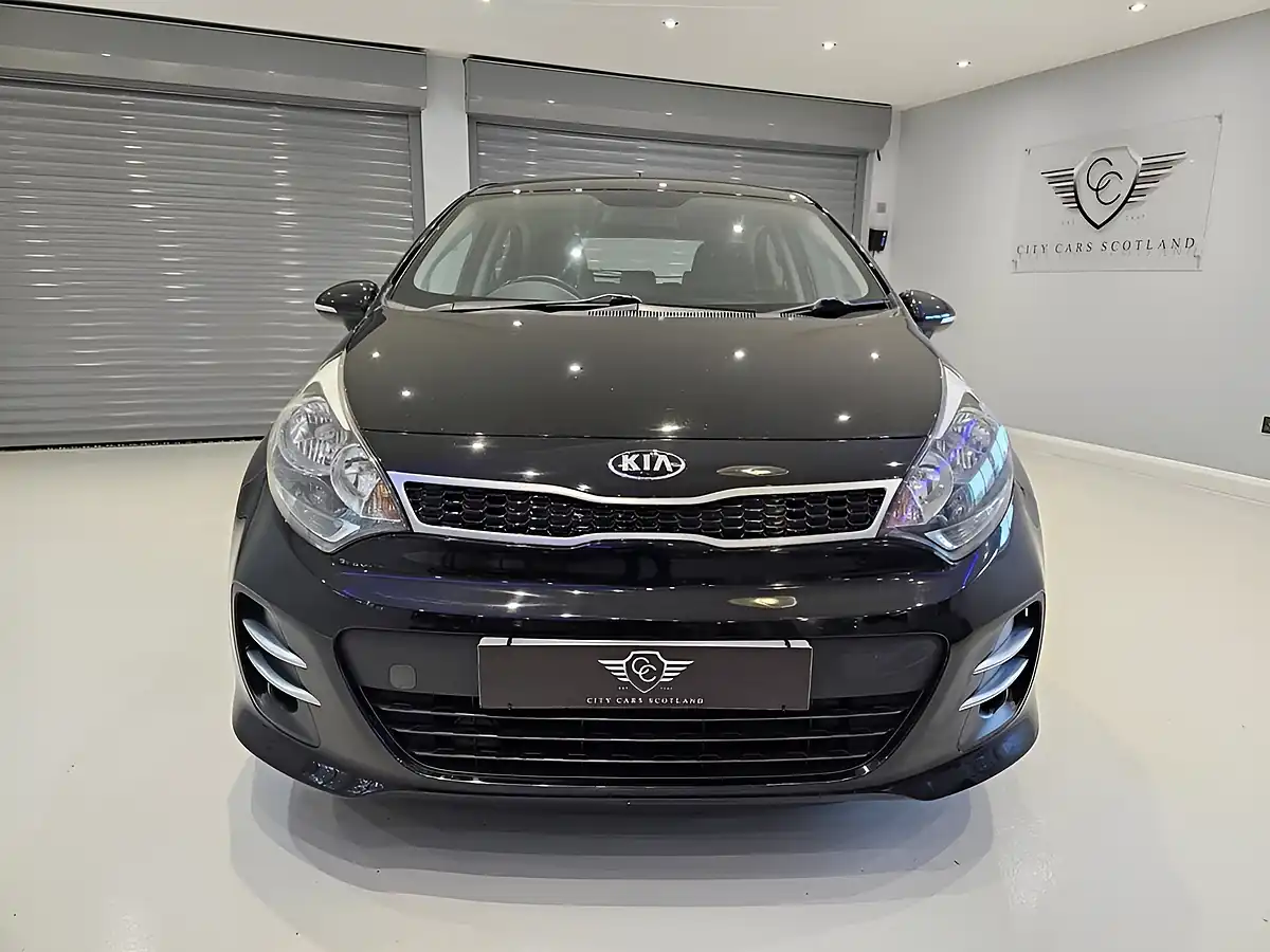 Used 2016 Kia Rio 2 Midnight Black - Interior and Exterior details 2