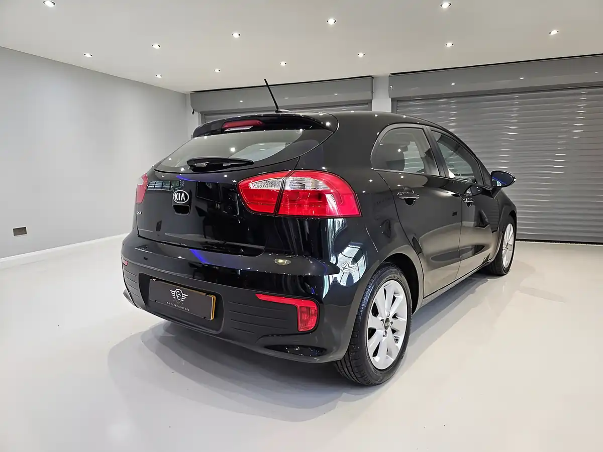 Used 2016 Kia Rio 2 Midnight Black - Interior and Exterior details 4