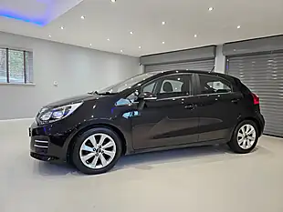 Used 2016 Kia Rio 2 Midnight Black - Interior and Exterior details 7