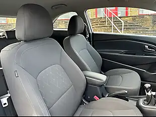 Used 2016 Kia Rio 2 Silver - Interior and Exterior details 13