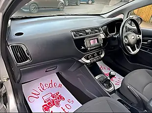 Used 2016 Kia Rio 2 Silver - Interior and Exterior details 16