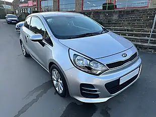 Used 2016 Kia Rio 2 Silver - Interior and Exterior details 2