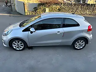 Used 2016 Kia Rio 2 Silver - Interior and Exterior details 5