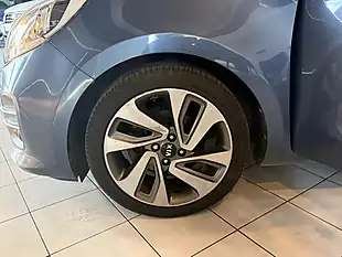 Used 2016 Kia Rio 3 Blue - Interior and Exterior details 18