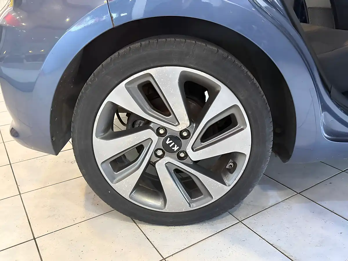 Used 2016 Kia Rio 3 Blue - Interior and Exterior details 19