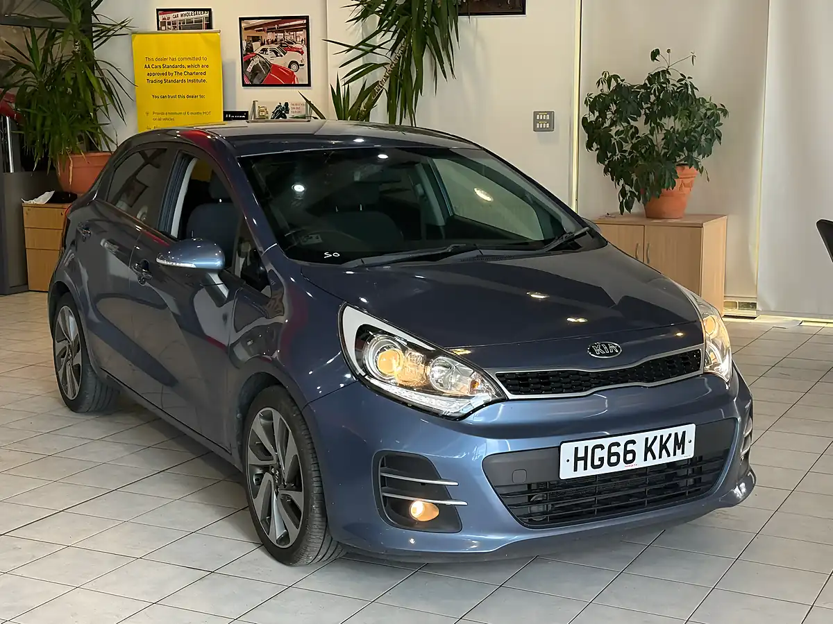 Used 2016 Kia Rio 3 Blue - Interior and Exterior details 2
