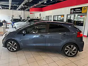 Used 2016 Kia Rio 3 Blue - Interior and Exterior details 5