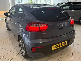 Used 2016 Kia Rio 3 Blue - Interior and Exterior details 6