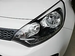 Used 2016 Kia Rio 3dr White - Interior and Exterior details 16