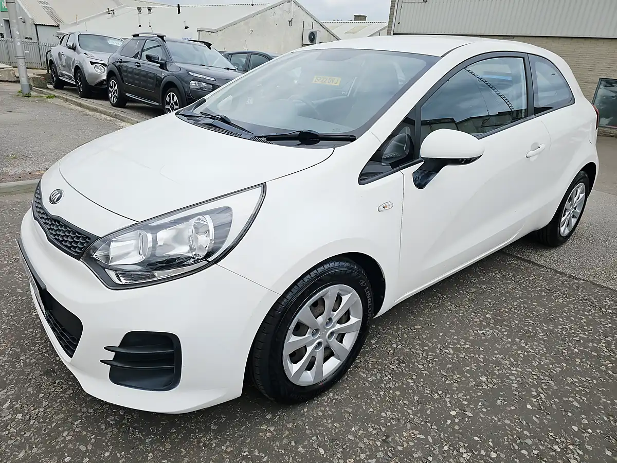 Used 2016 Kia Rio 3dr White - Interior and Exterior details 2