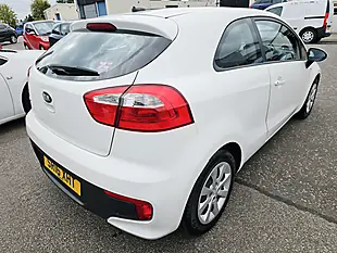 Used 2016 Kia Rio 3dr White - Interior and Exterior details 5