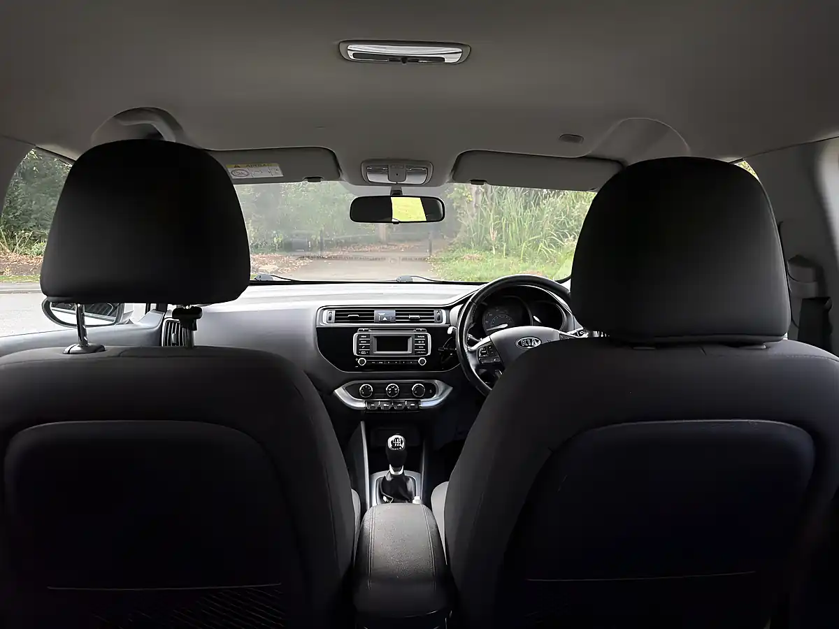 Used 2016 Kia Rio Ecodynamics 2 White - Interior and Exterior details 10