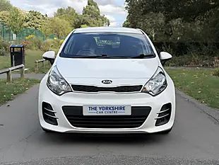 Used 2016 Kia Rio Ecodynamics 2 White - Interior and Exterior details 2