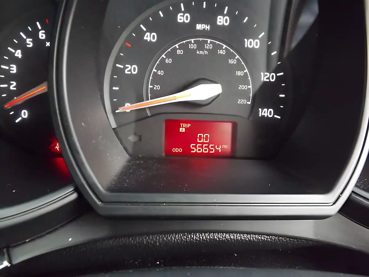 Used 2016 Kia Rio SR7 White - Interior and Exterior details 14