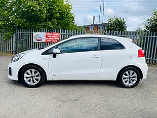 Used 2016 Kia Rio SR7 White - Interior and Exterior details 12
