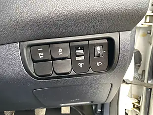Used 2016 Kia Rio SR7 White - Interior and Exterior details 17