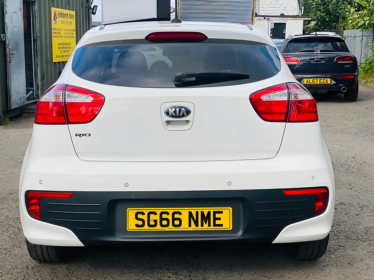 Used 2016 Kia Rio SR7 White - Interior and Exterior details 8