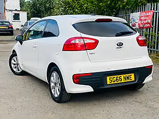 Used 2016 Kia Rio SR7 White - Interior and Exterior details 9