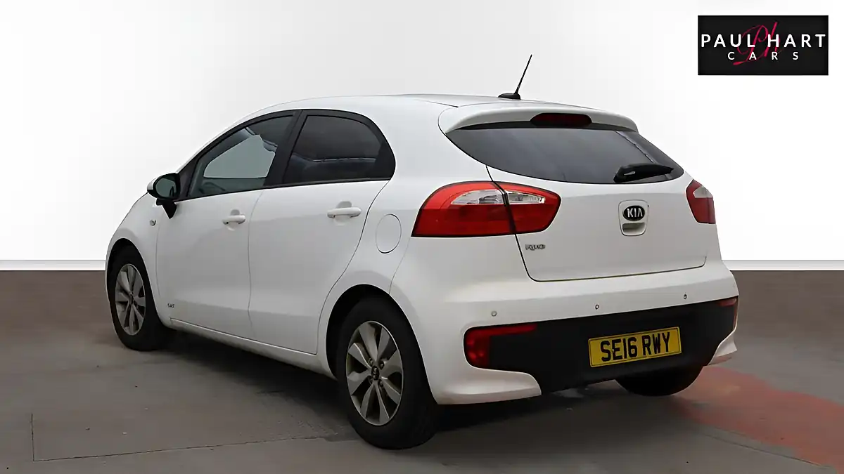 Used 2016 Kia Rio SR7 White - Interior and Exterior details 3