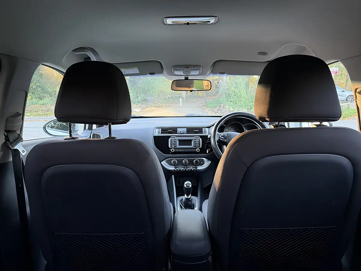 Used 2016 Kia Rio SR7 White - Interior and Exterior details 11