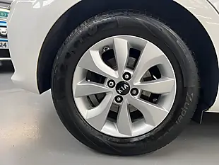Used 2016 Kia Rio SR7 White - Interior and Exterior details 13