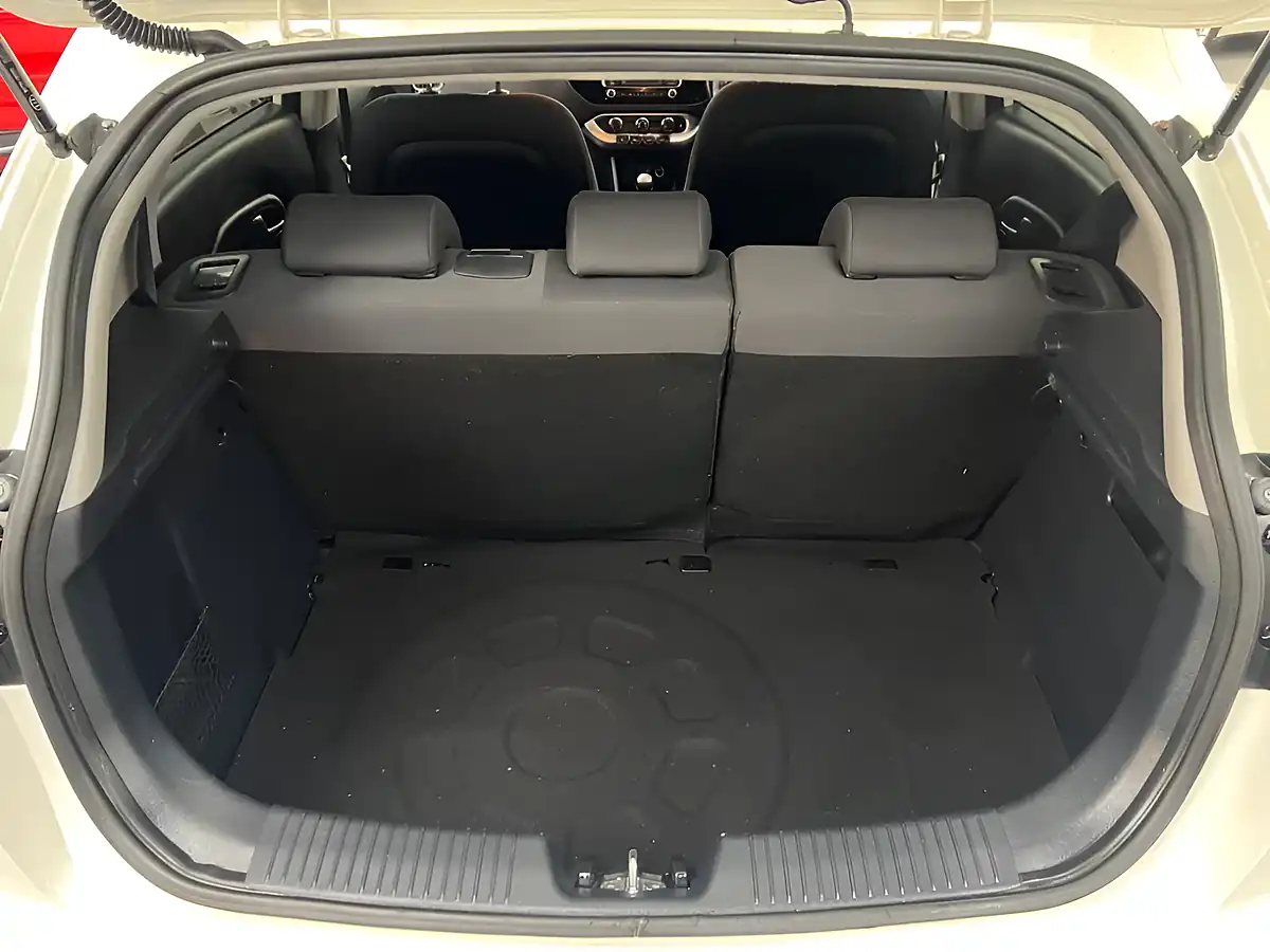 Used 2016 Kia Rio SR7 White - Interior and Exterior details 15