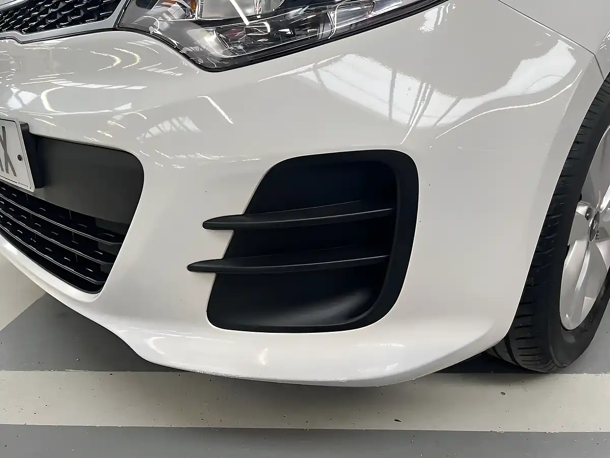 Used 2016 Kia Rio SR7 White - Interior and Exterior details 20