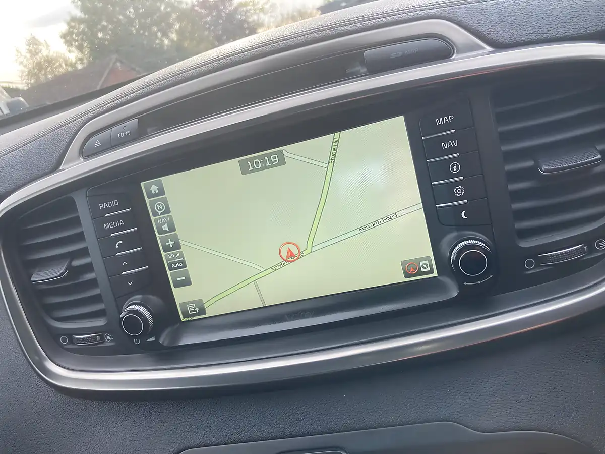 Used 2016 Kia Sorento KX-3 Black - Interior and Exterior details 11