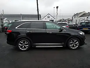 Used 2016 Kia Sorento KX-4 Black - Interior and Exterior details 7