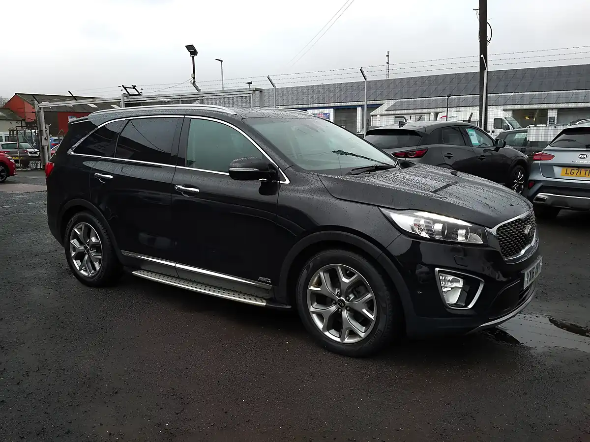 Used 2016 Kia Sorento KX-4 Black - Interior and Exterior details 8