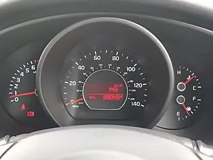 Used 2016 Kia Soul Connect White - Interior and Exterior details 12