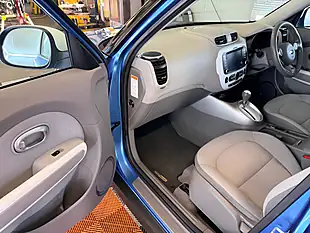 Used 2016 Kia Soul EV SUV Blue - Interior and Exterior details 14